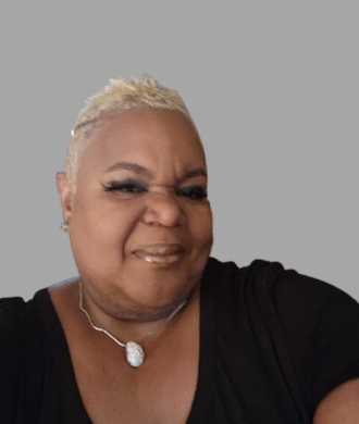 Kelly Little headshot.